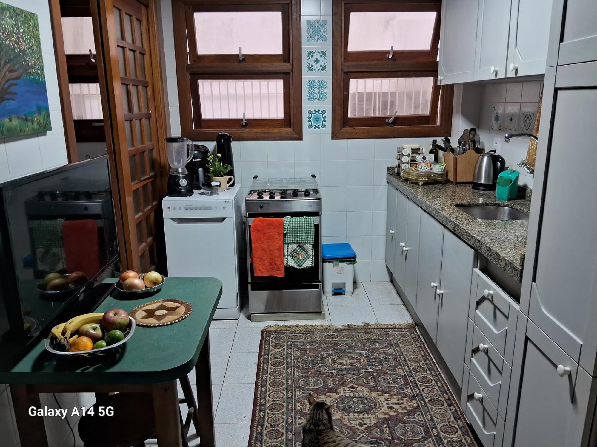 Alugo Quarto A 300M Da Praia 托雷斯 外观 照片